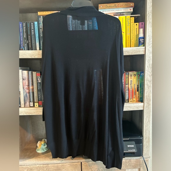 Kontato - Italy 🇮🇹 viscose shawl - Picture 3 of 5